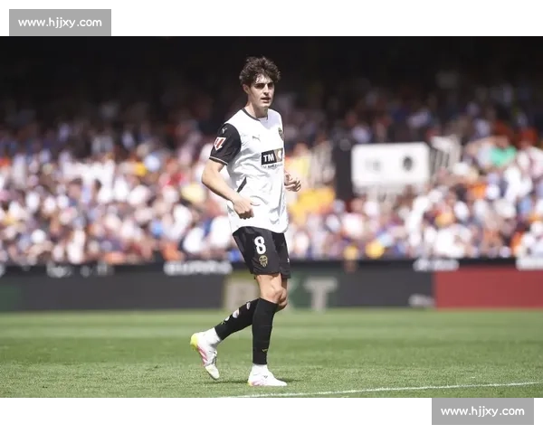 米兰 1600 万 + 400 万欧正式报价瓦伦西亚中场哈维 - 格拉