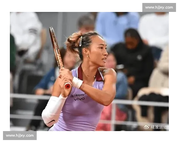 郑钦文首入温网夺冠前十却再遭一轮游！萨巴伦卡领跑热门榜，莱巴金娜成最大黑马